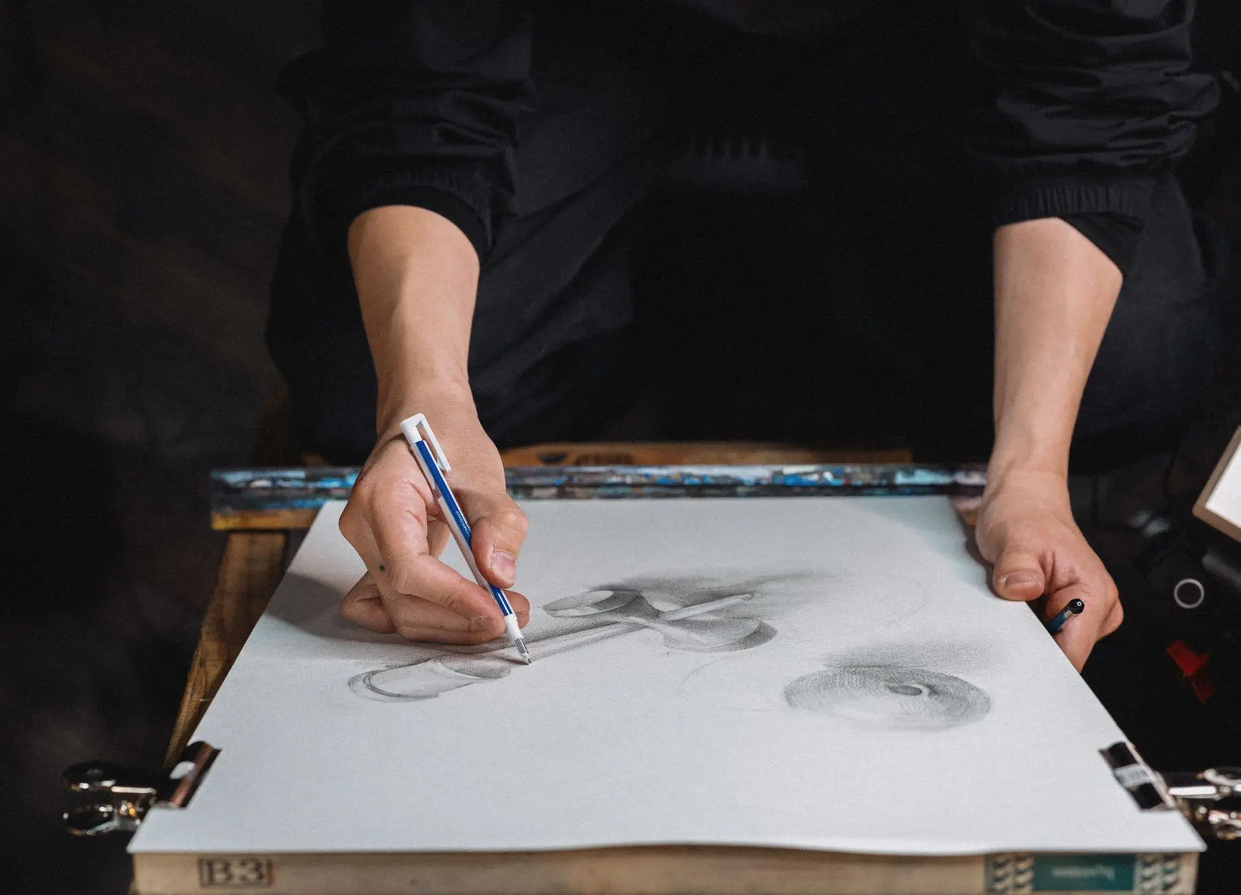 从素描到色彩:西安艺知诺美术培训课程体系与进阶路径解析正文配图 1